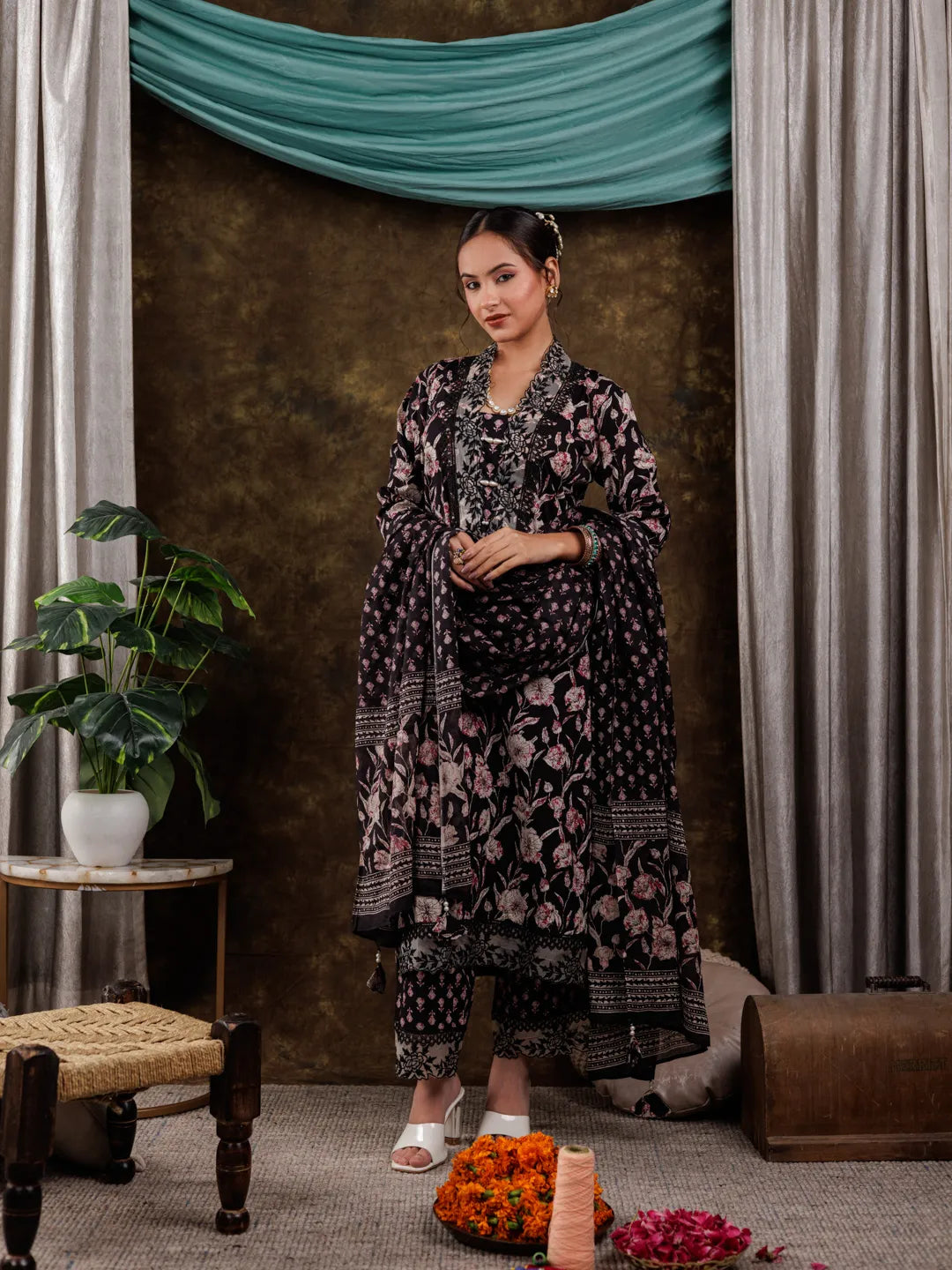 Yufta Black Floral Print Pure Cotton Beads Straight Kurta Dupatta Set With Lace Detailing | Grocsy