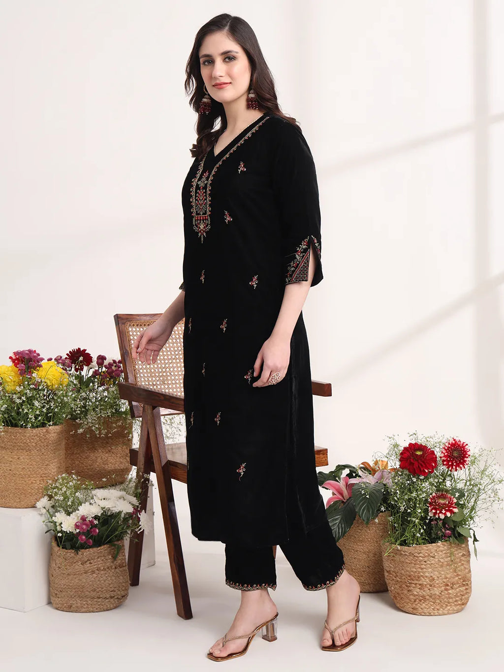 Yufta Black Straight Embroidery Kurta And Trouser With Dupatta Set | Grocsy