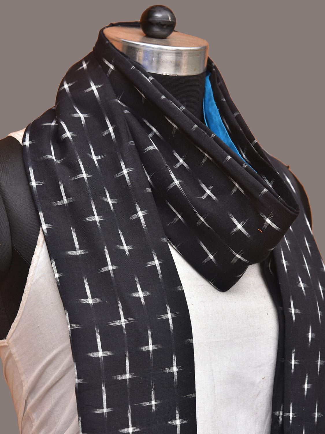 Blue and Black Pochampally Ikat Cotton Handloom Dupatta with Plus Buta Design - Global Threads | Grocsy