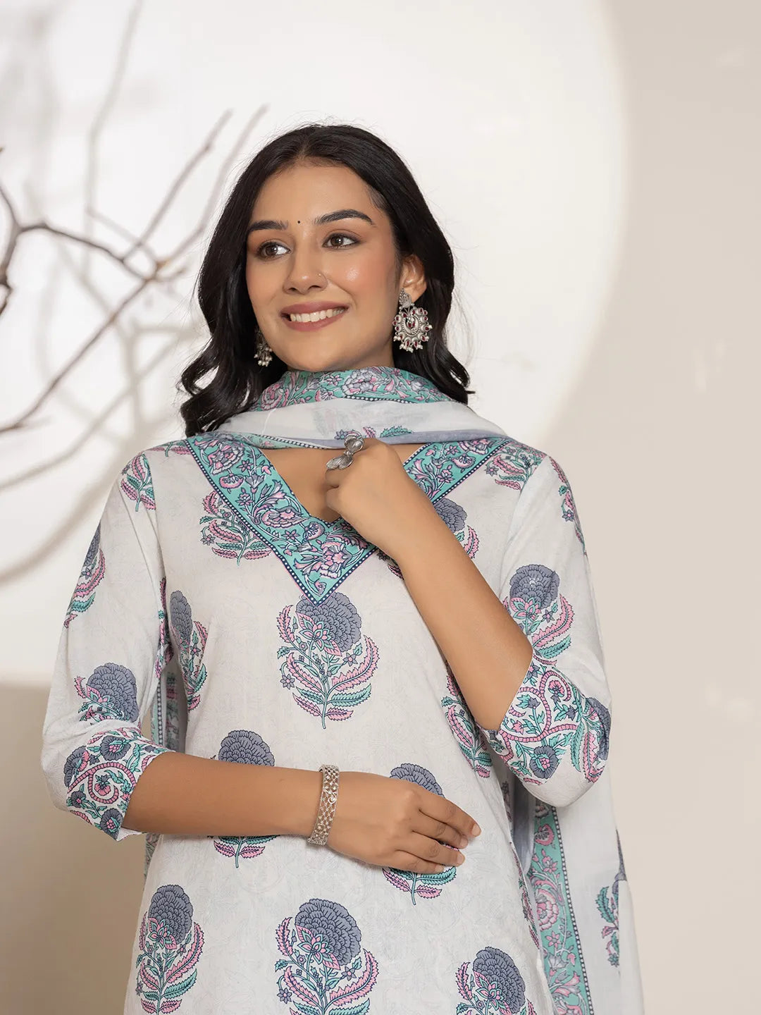 Yufta Blue & White Floral Print Cotton Straight Kurta Dupatta Set | Grocsy