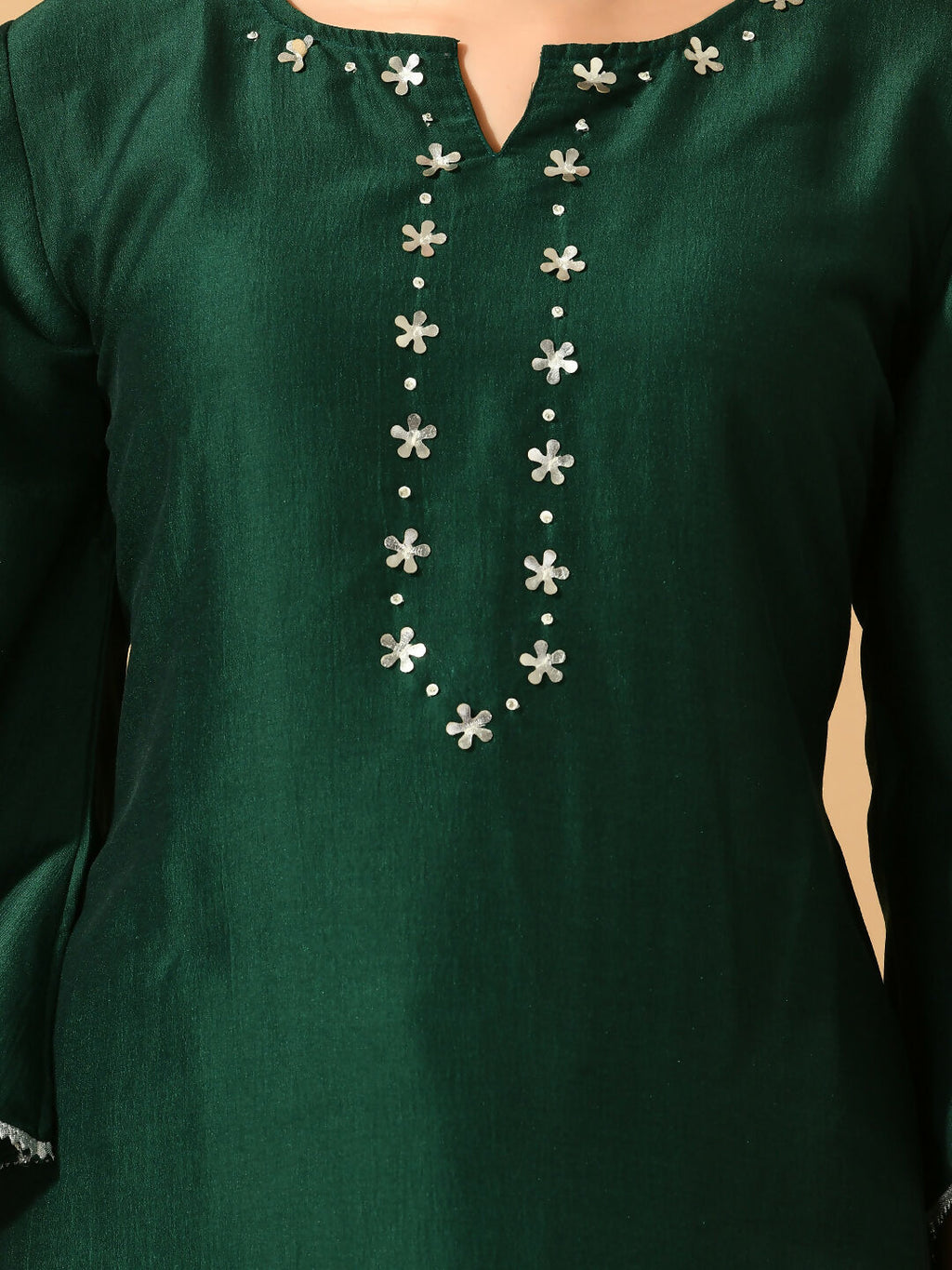 Myshka Women's Green Embroidered Party Kurta Sets | Grocsy