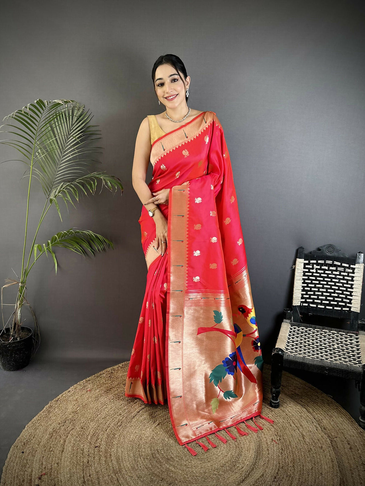 Joban Fashion Pink Peacock & Floral Motifs Soft Silk Kanchipuram Saree | Grocsy