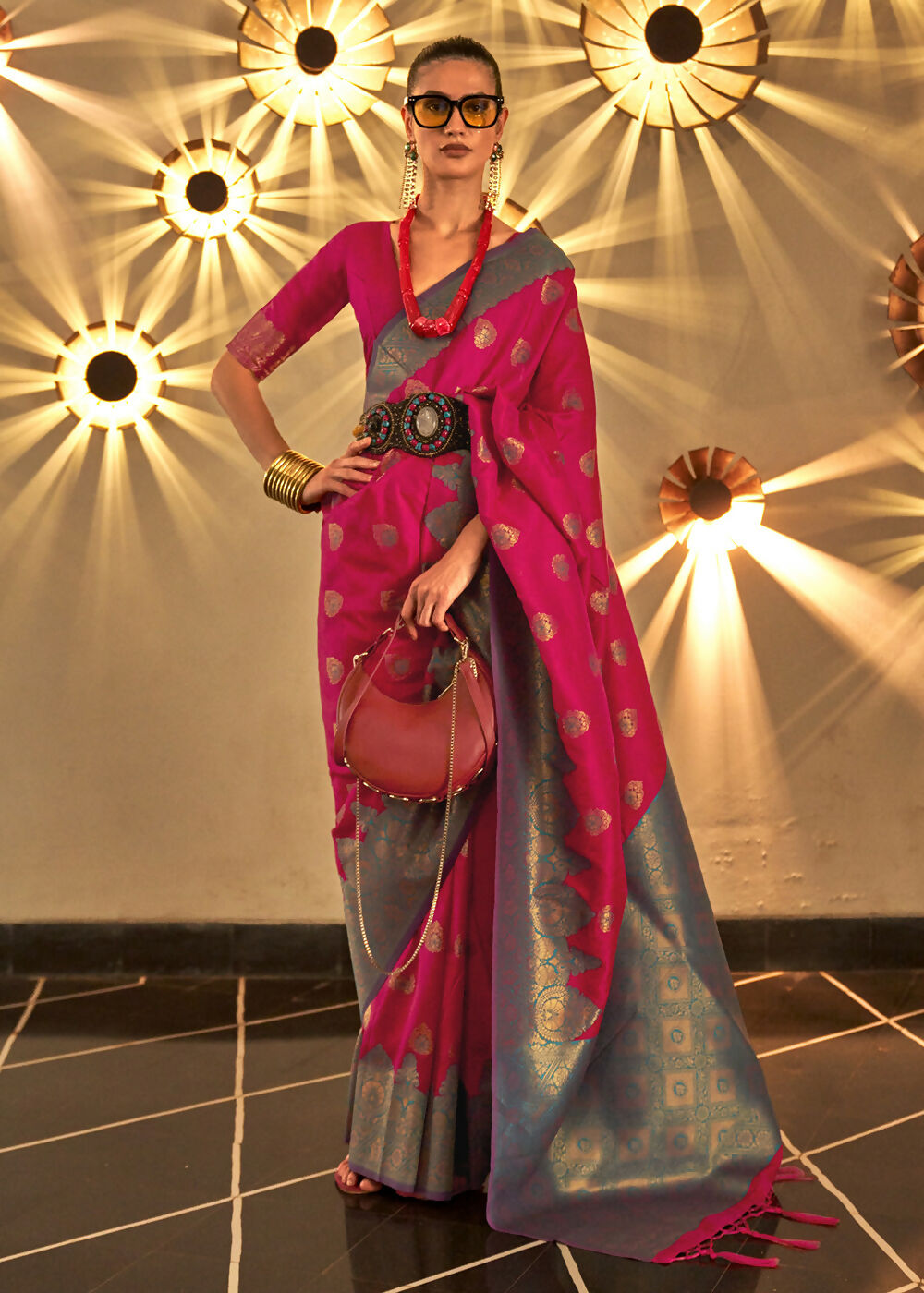 Trendy Weaving Silk Raspberry Pink Designer Saree - Emponline | Grocsy