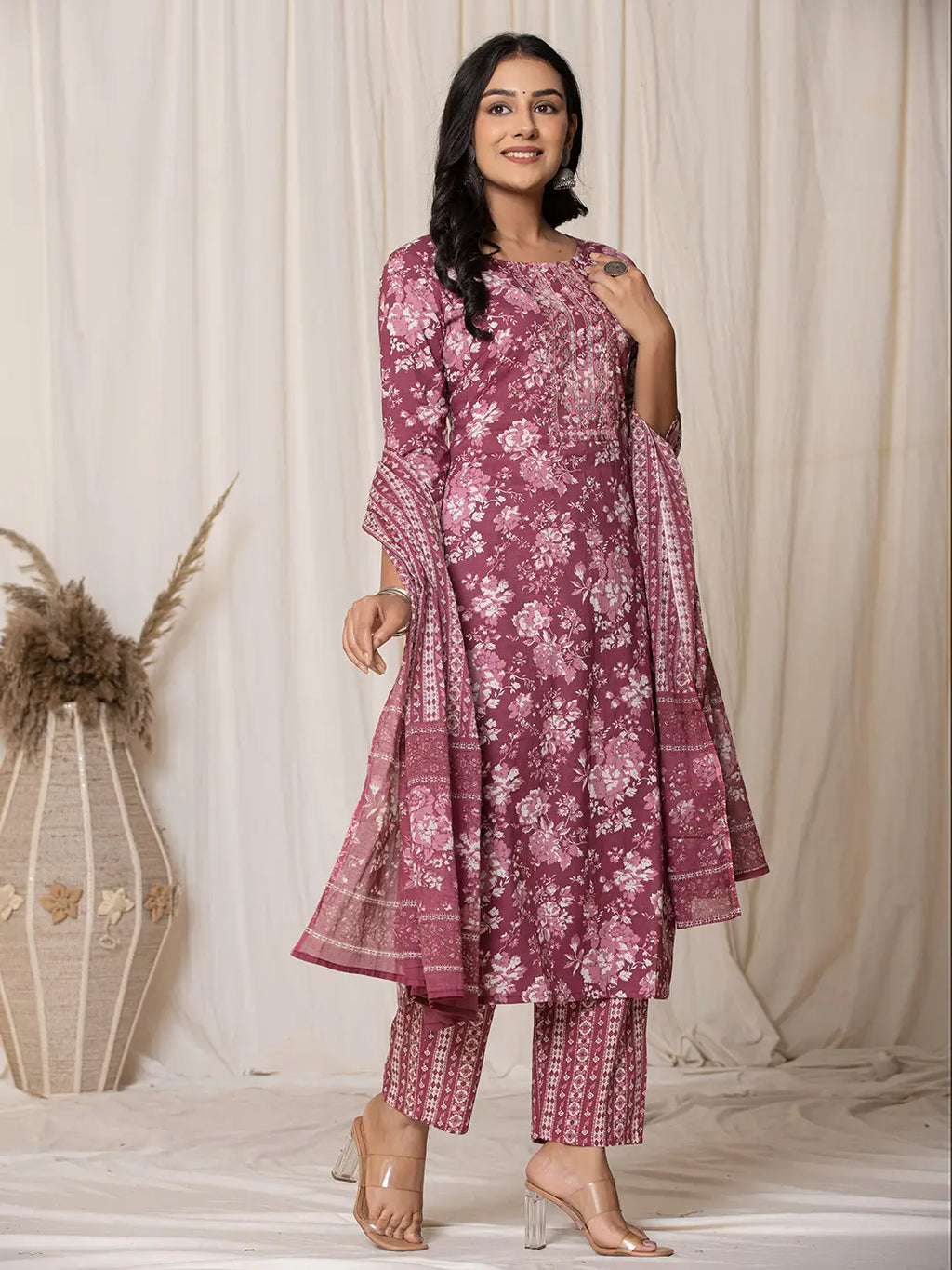 Yufta Burgundy Thread_Work Cotton Straight Kurta Trouser & Dupatta Set | Grocsy