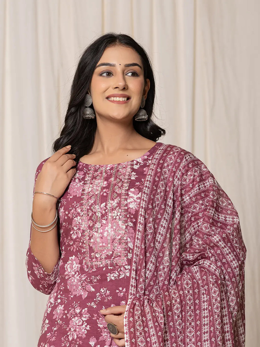Yufta Burgundy Thread_Work Cotton Straight Kurta Trouser & Dupatta Set | Grocsy
