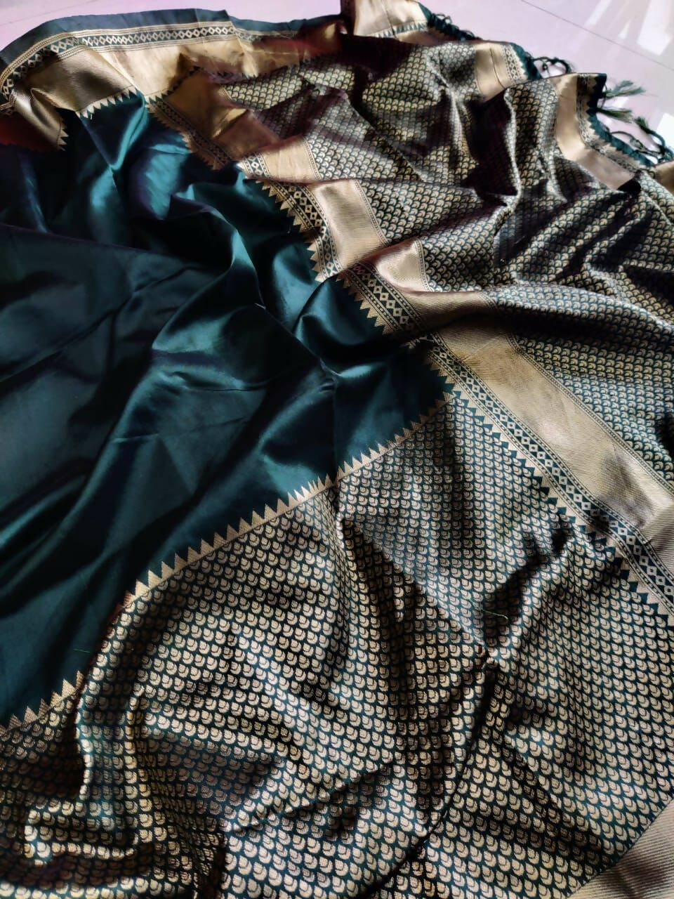 DEIANA'S Beautiful Designer Golden zari Soft Lichi Silk Saree - Navy Blue | Grocsy