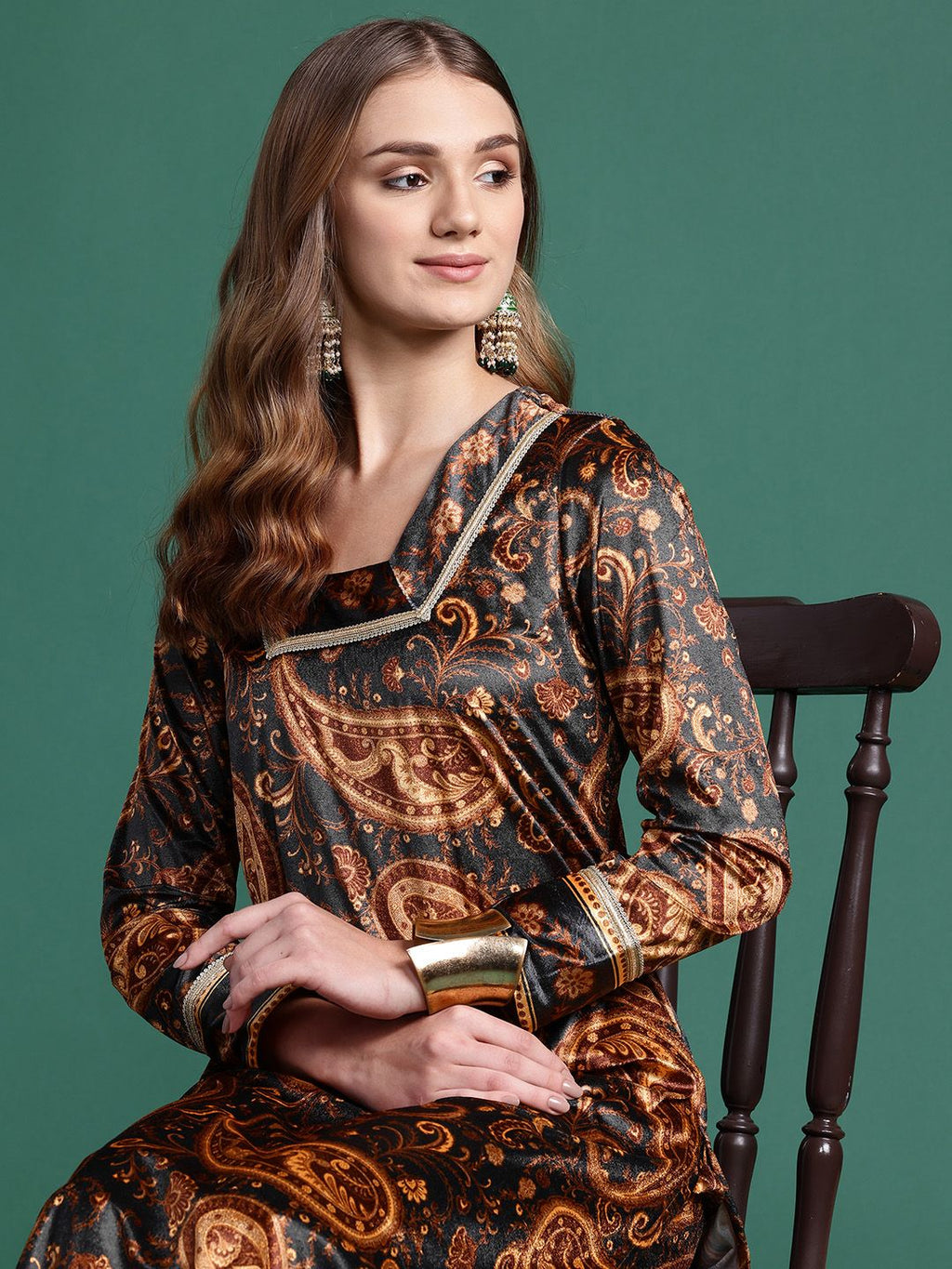 Sangria Velvet Finish Paisley Design Gotta Patti Kurta with Palazzos | Grocsy