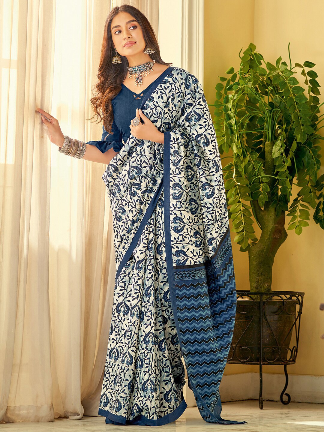 Saree Mall Off White & Blue Ethnic Motifs Dabu Saree | Grocsy