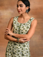 Aks Floral Printed Pure Cotton Straight Kurta with Trousers | Grocsy