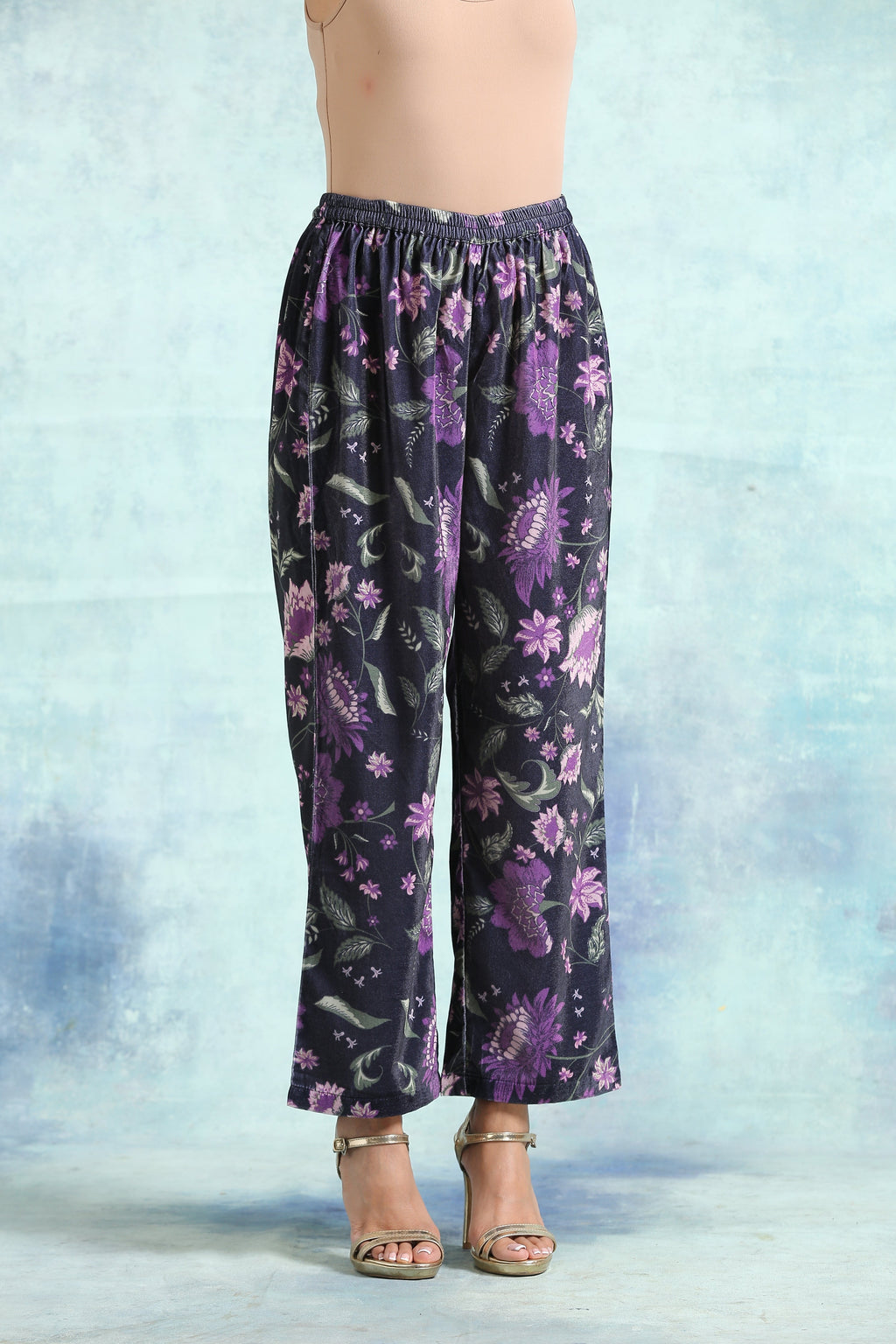 trueBrowns Black Printed Velvet Pant | Grocsy