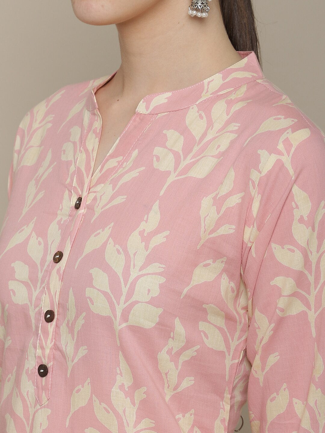Sangria Women Pink & Beige Cotton Floral Printed Floral Kurta | Grocsy