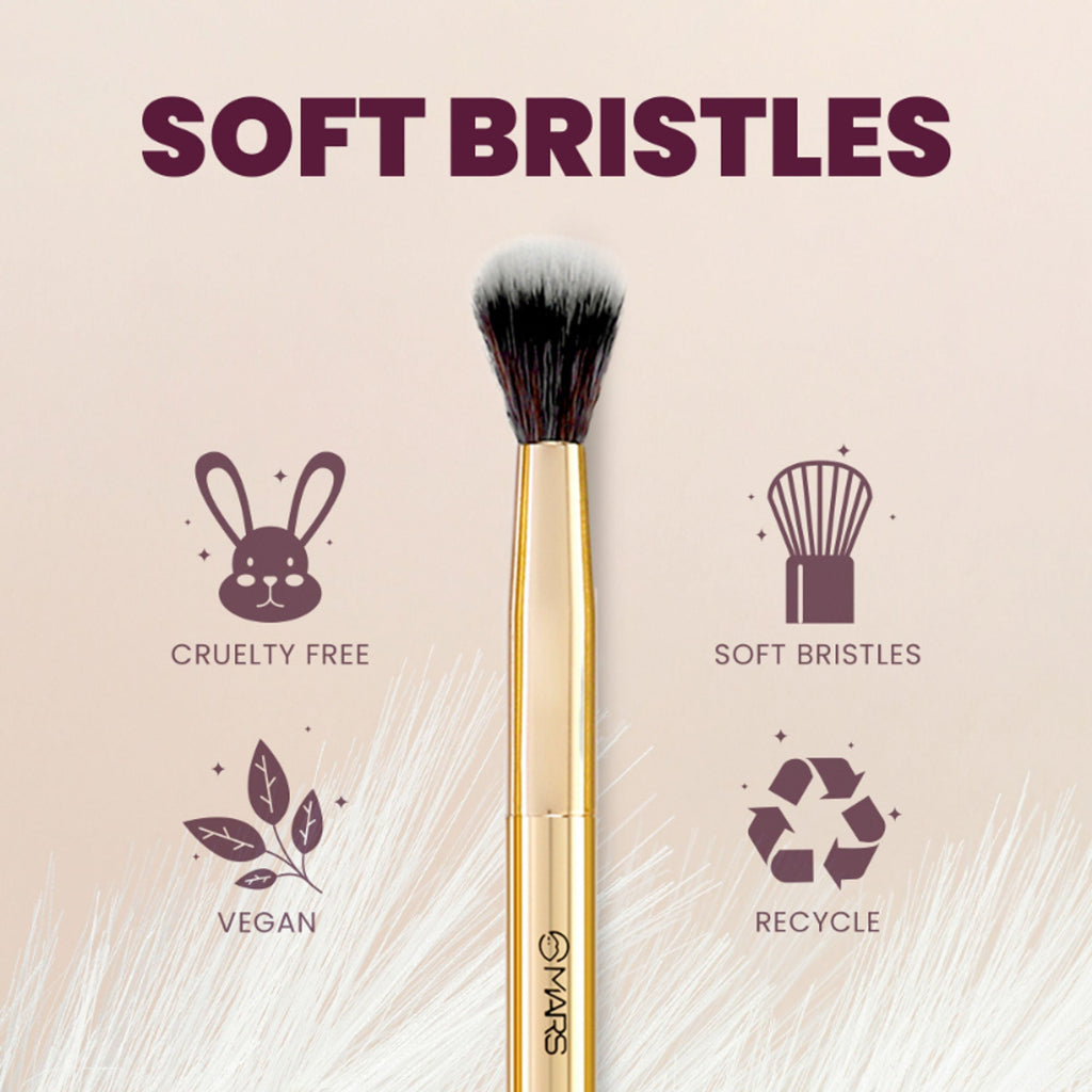 MARS Cosmetics Artist's Arsenal Professional Big Blending Eyeshadow Brush Golden | Grocsy