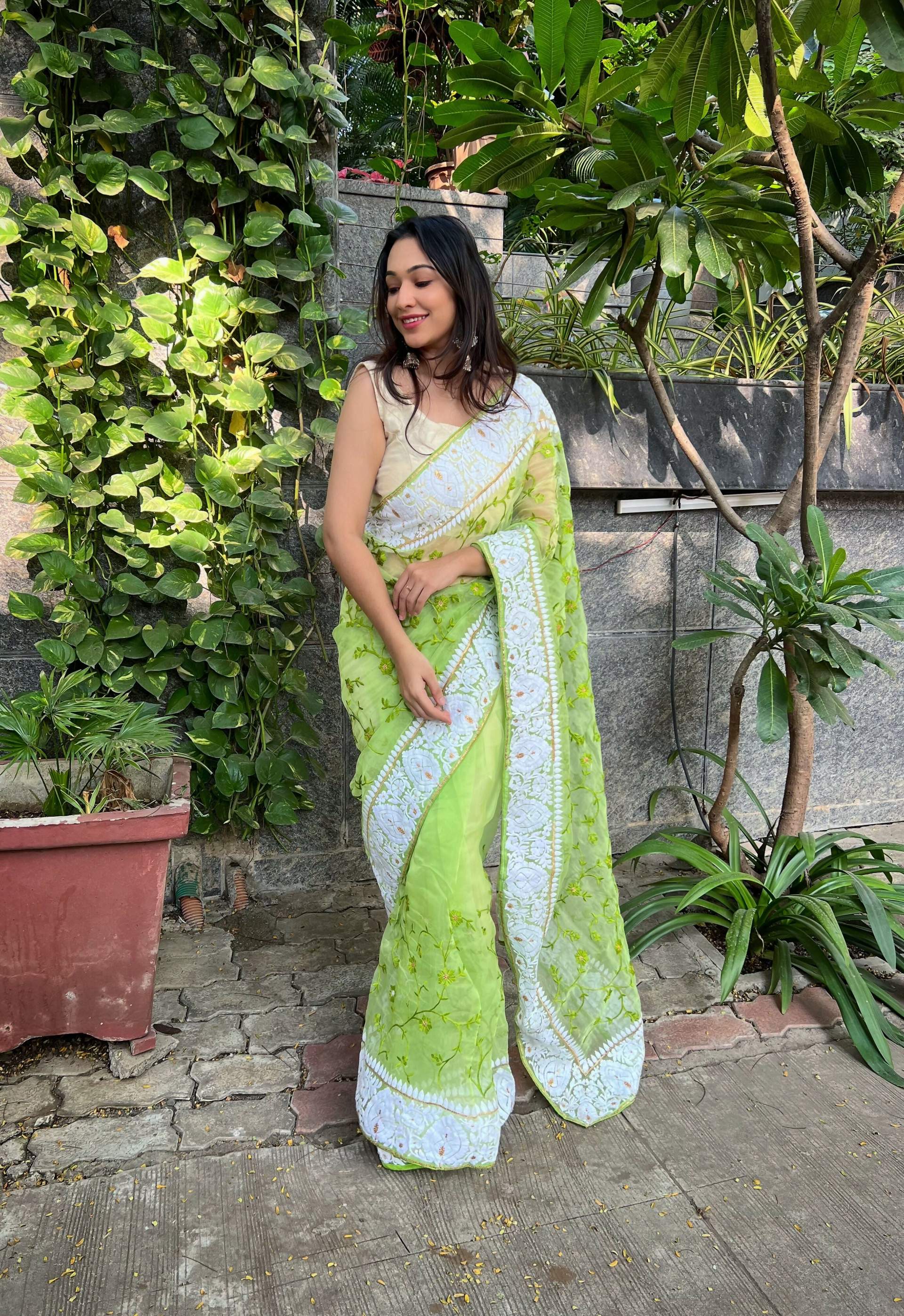 Vamsee Palak Saavi Green Organza Saree | Grocsy