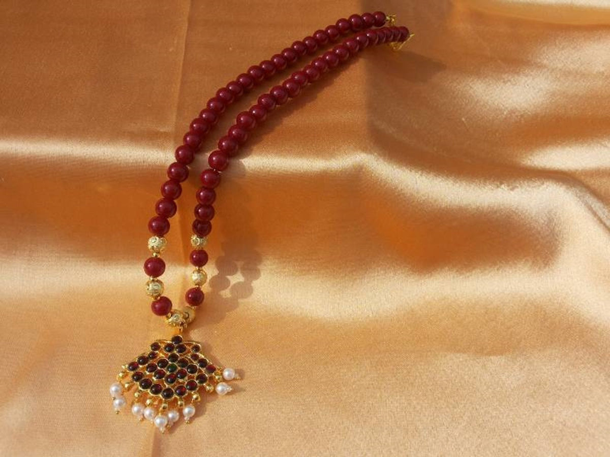 Red Necklace | Grocsy