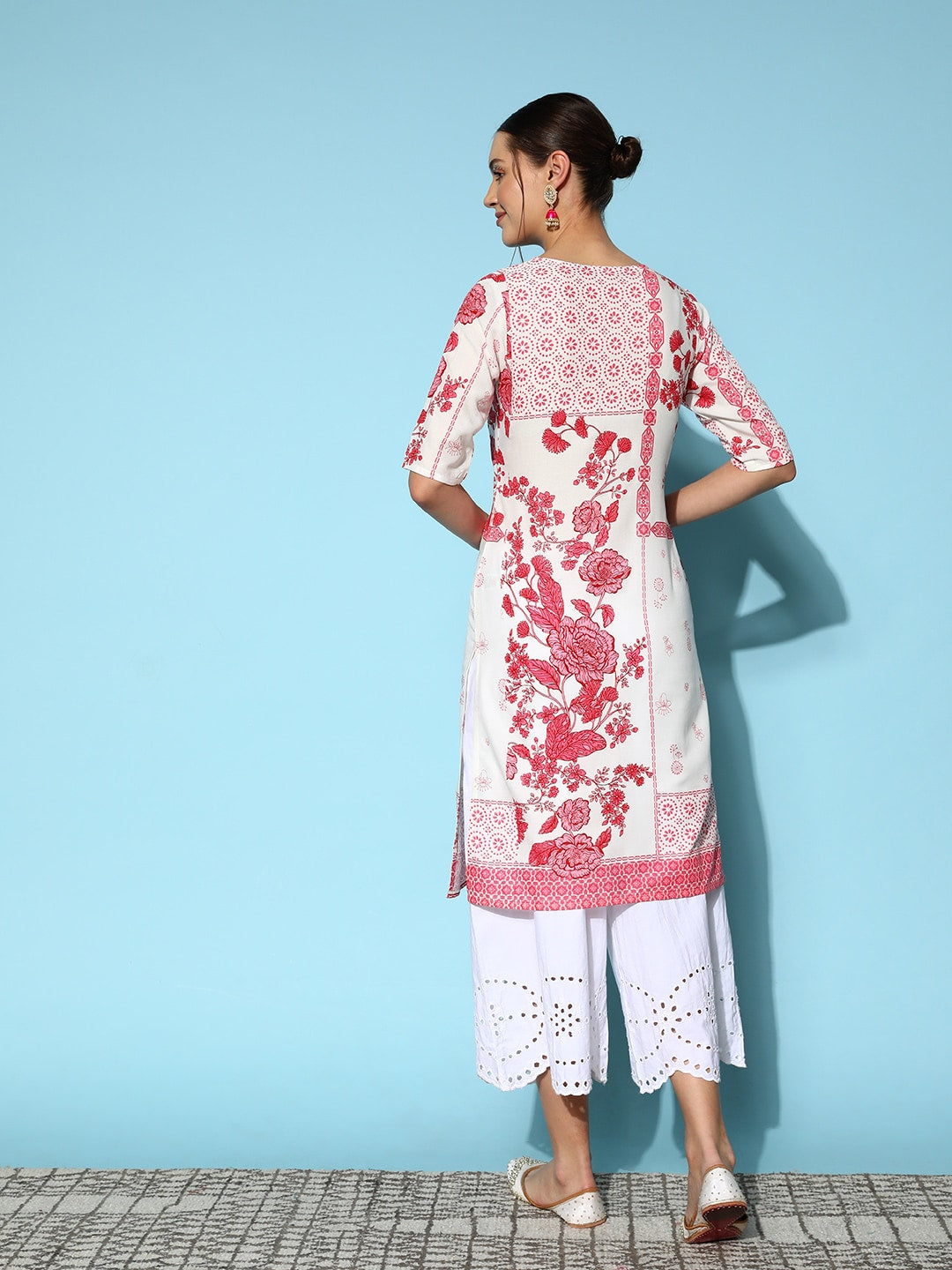 Sangria Women Floral Printed Keyhole Neck Floral Kurta | Grocsy