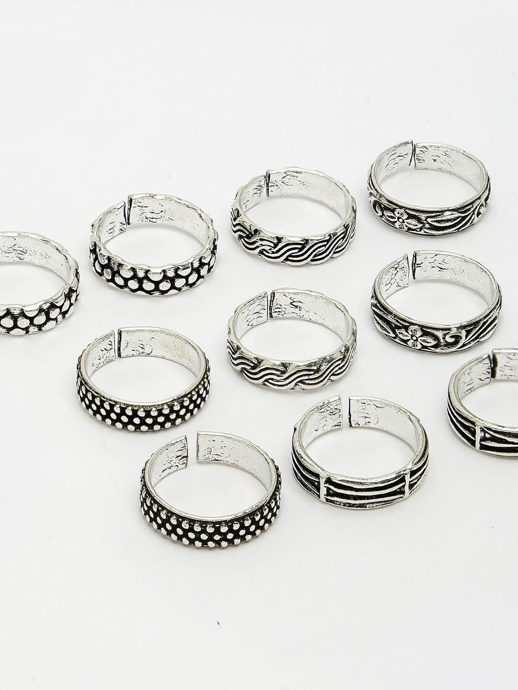 NVR Women's Set of 5 Silver-Plated German Silver Toe Ring | Grocsy