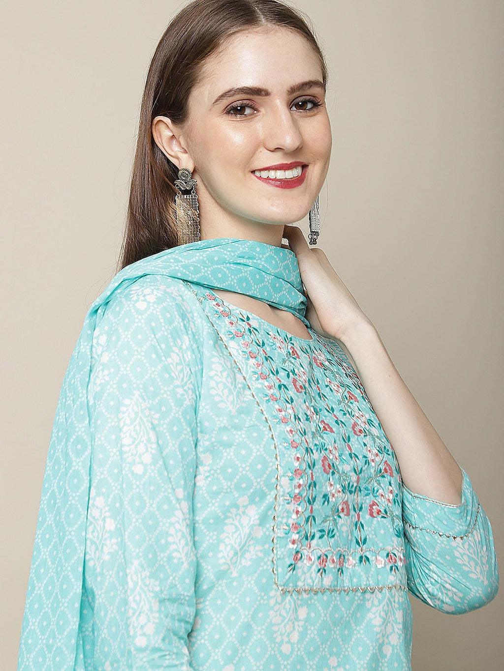 Sangria Women Blue & White Embroidery Printed Kurta Set | Grocsy