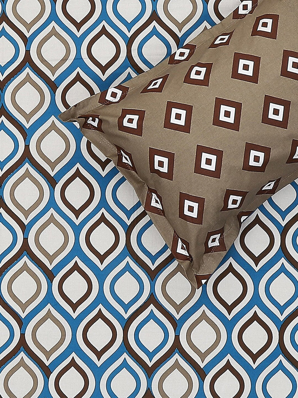 Monte Carlo Sailsbury White Printed Cotton 152 TC King Bedsheet With 2 Pillow Covers | Grocsy