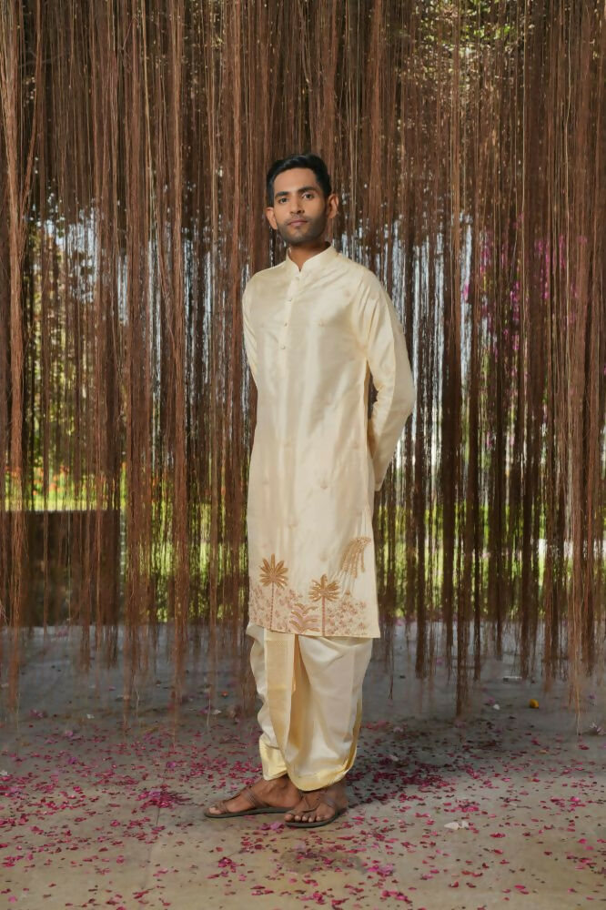 Cream Pink Kanjivaram Machien Embroidered Pattu Set by Hilo Design | Grocsy