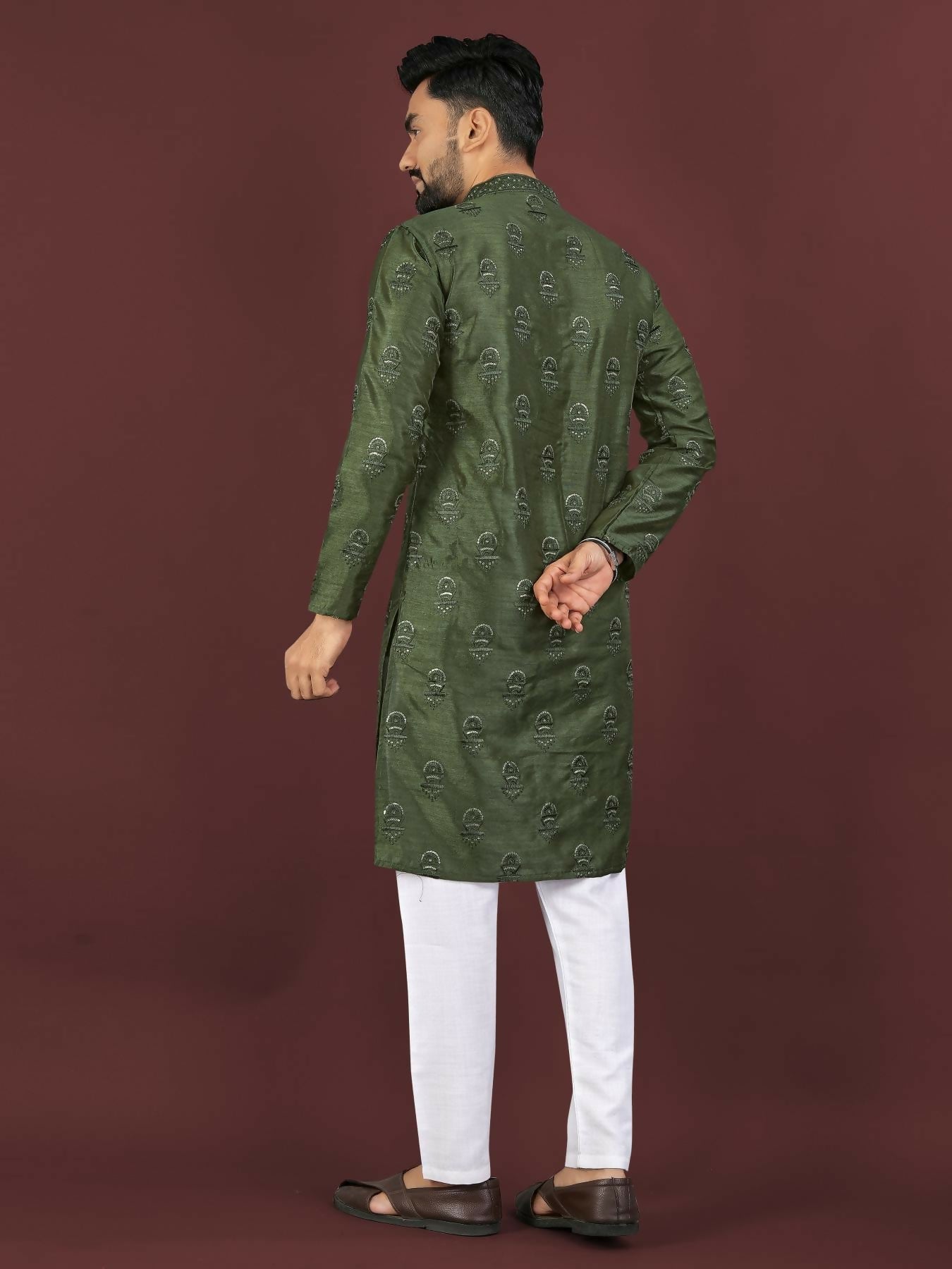 Anaita Green Embroidered Silk Straight Kurta | Grocsy