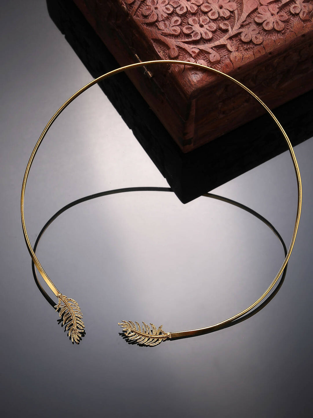 NVR Women Gold-Polished Circular Choker Necklace | Grocsy
