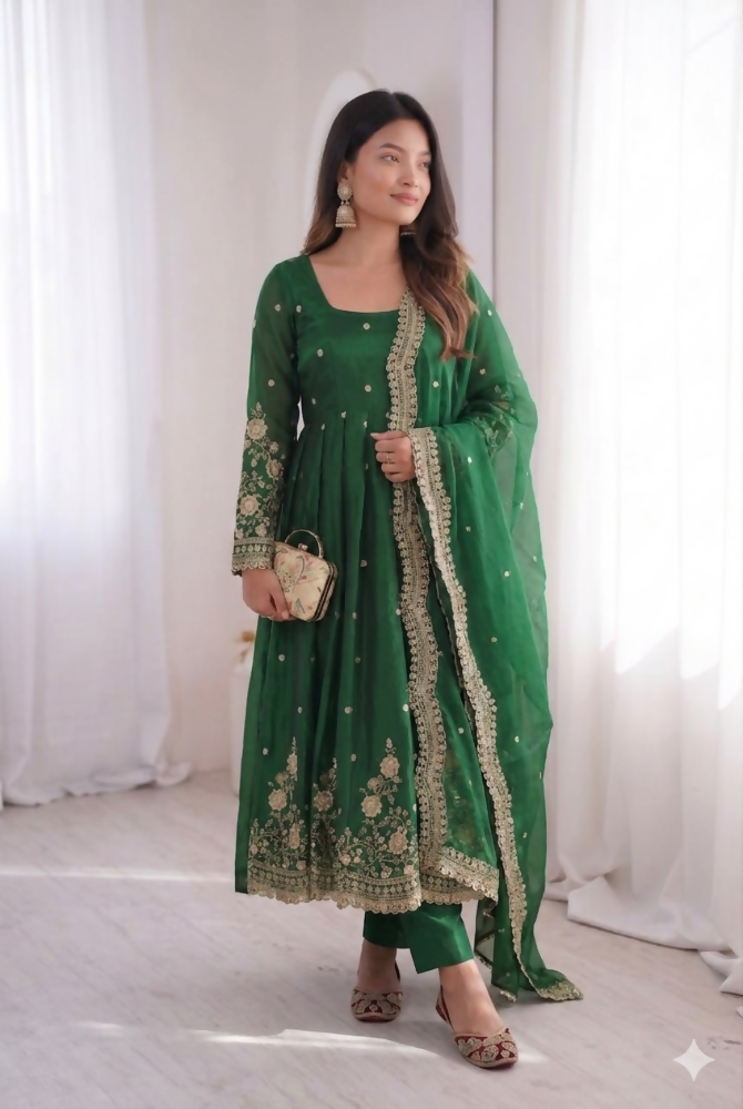 Teeya Creation Womens New Latest Trendy Elegant Green Embroidered Anarkali Suit Set with Scalloped Dupatta | Grocsy