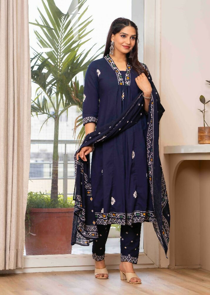 Jaimini Women Cotton Printed V-Neck 3/4 Sleeves Calf Length Flared Kurta Pant And Dupatta Set | Grocsy