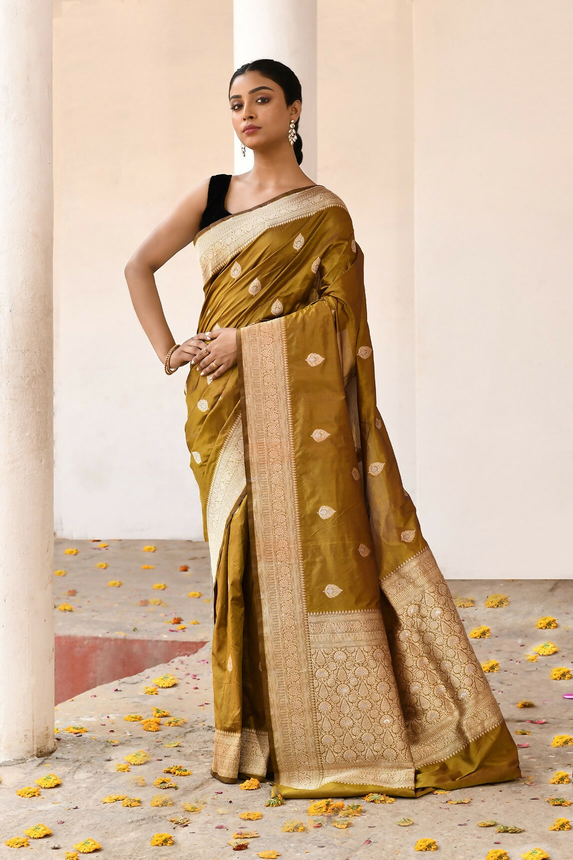 Joban Fashion Olive Pure Katan Pure Handloom Banarasi Silk Saree | Grocsy