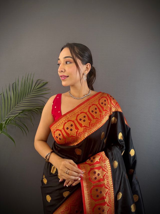 Elora Black Soft Silk Butti Zari Weaving Constrast Pallu Banarasi Saree | Grocsy