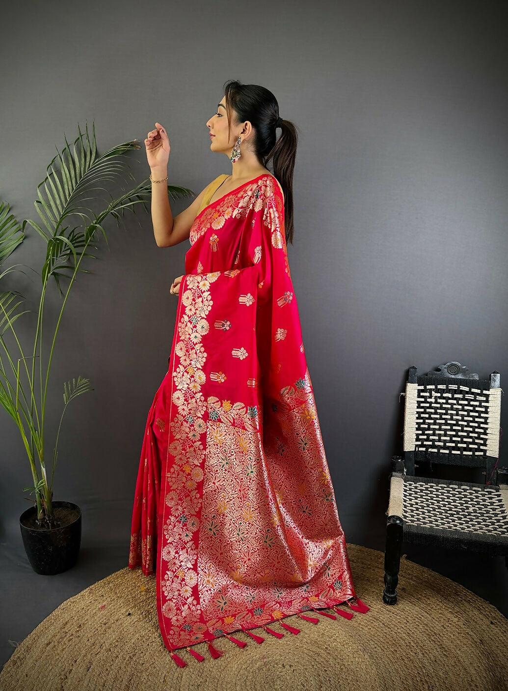 Joban Fashion Meenakari Pink Woven Soft Silk Saree | Grocsy