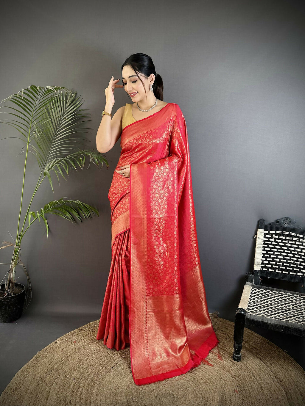 Joban Fashion Red Floral & Paisley Motifs Soft Satin Silk Banarasi Saree | Grocsy