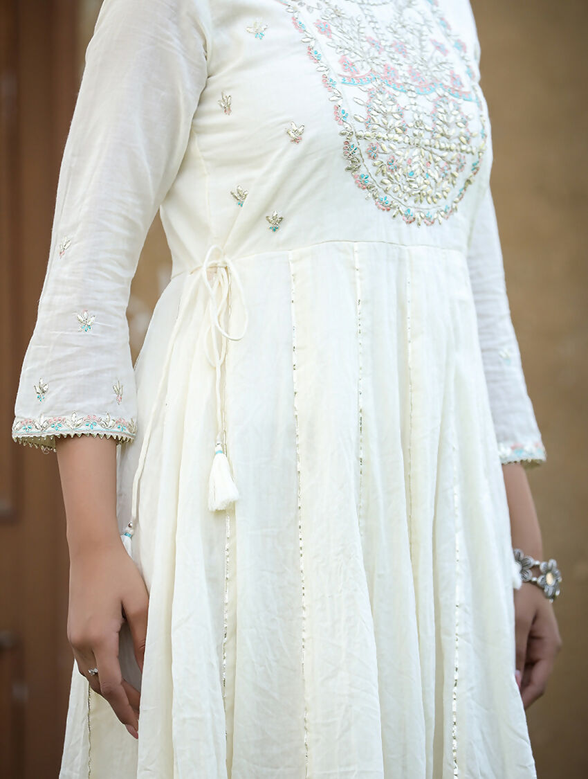 Kaajh Women's White Floral Embroidered Cotton Ethnic Dress | Grocsy
