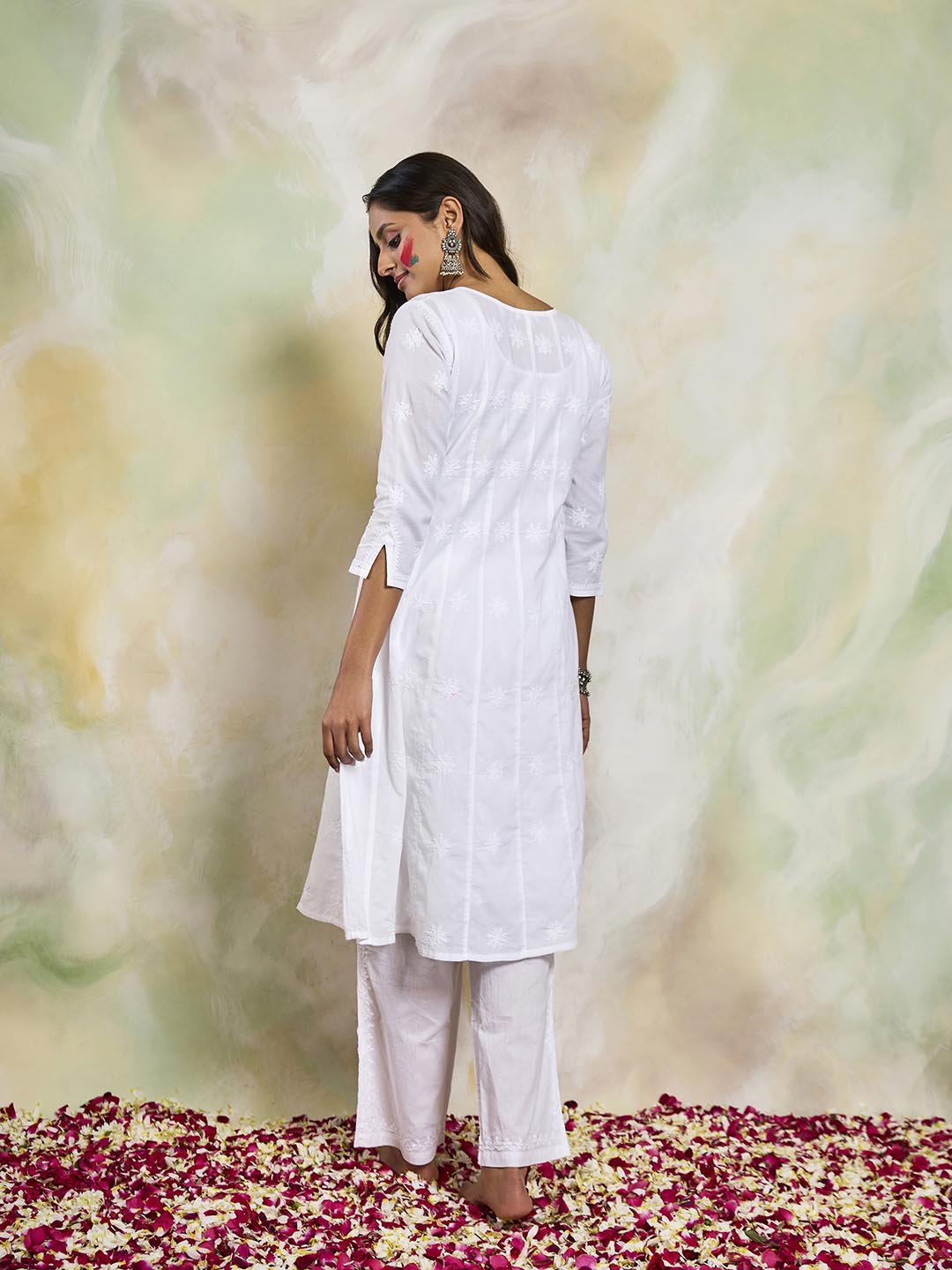 HOUSE OF KARI Women Notch Neck Floral Embroidered Chikankari Shadow Work Cotton Kurta | Grocsy
