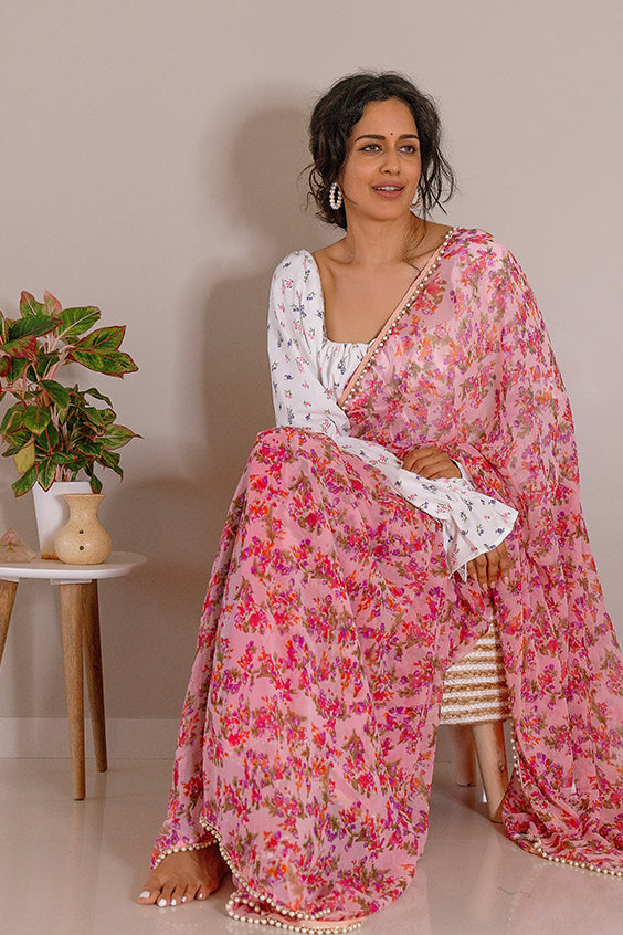 Tikhi Imli Pink Printed Saree | Grocsy