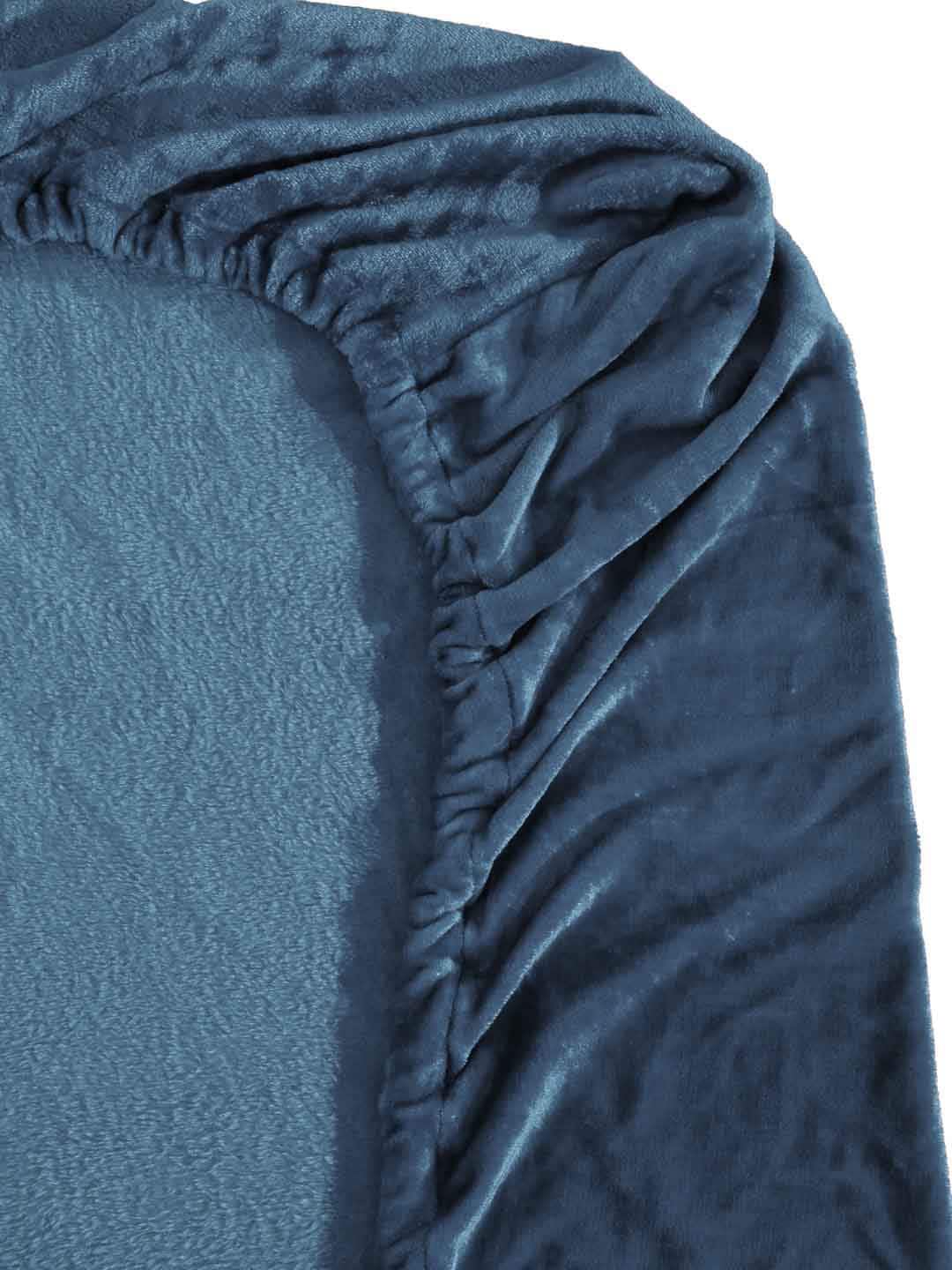 KLOTTHE Turquoise Blue 300 TC Woolen Fitted King Bedsheet With 2 Pillow Covers | Grocsy