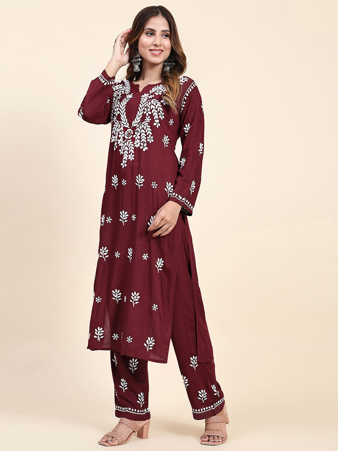HOUSE OF KARI Floral Embroidered Chikankari Pure Cotton Straight Kurta With Trousers | Grocsy