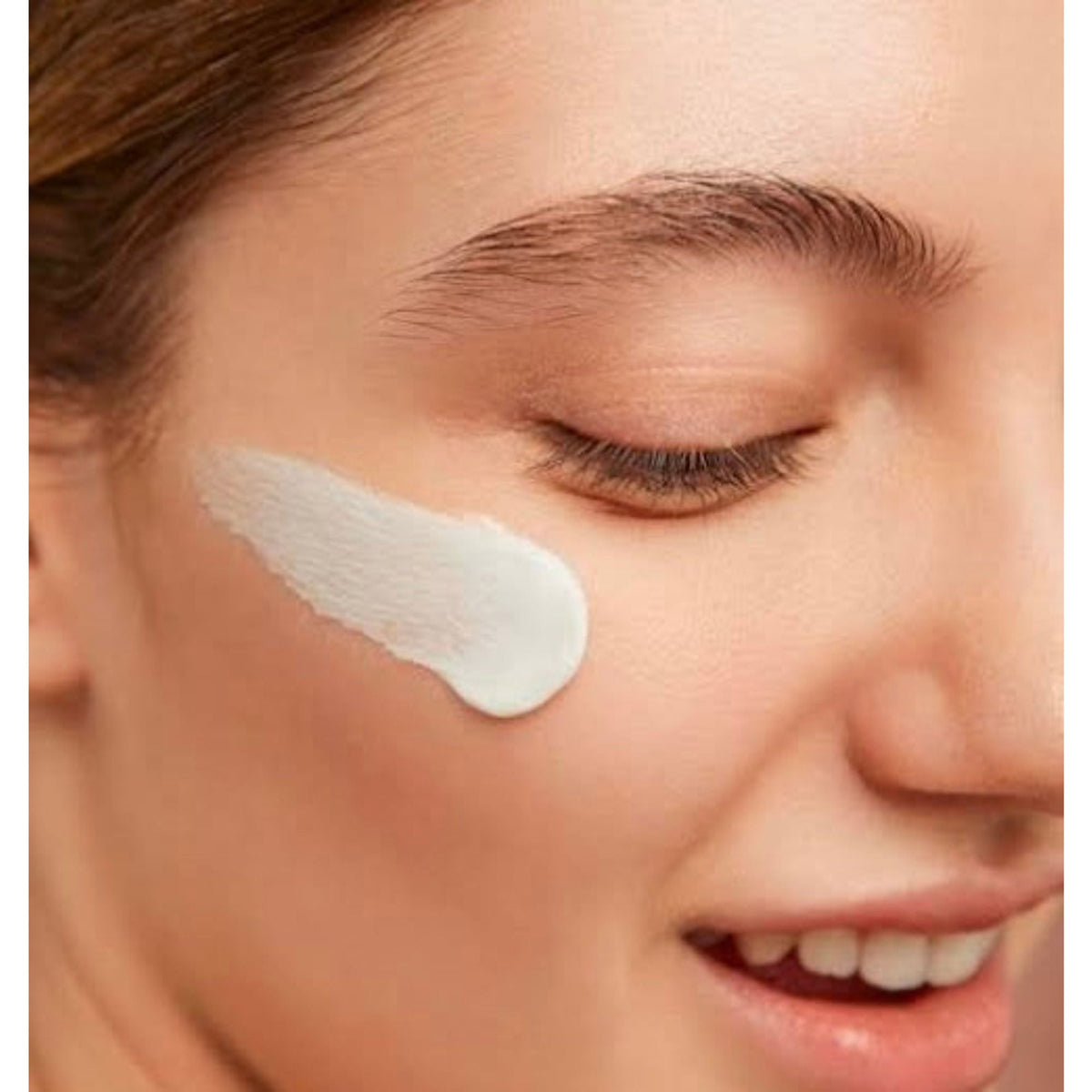 GLAMOUR WORLD AYURVEDIC Glow Bright Gel Moisturiser | Grocsy