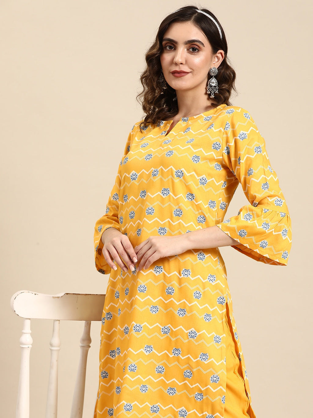 Sangria Women Ethnic Motifs Printed Straight Kurta with Solid Trousers | Grocsy