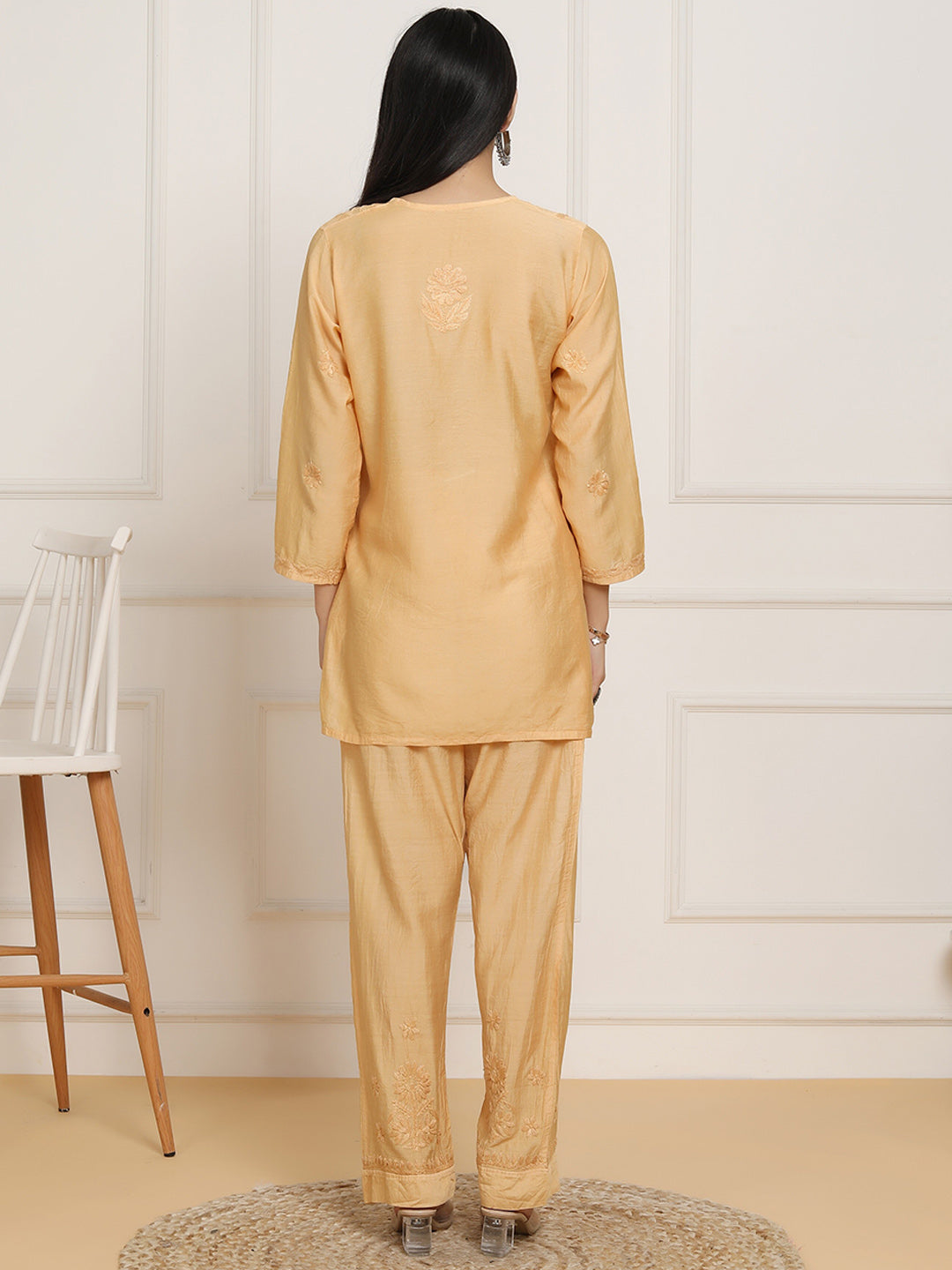 HOUSE OF KARI Floral Embroidered Chikankari Chanderi Silk Straight Kurti with Trousers | Grocsy