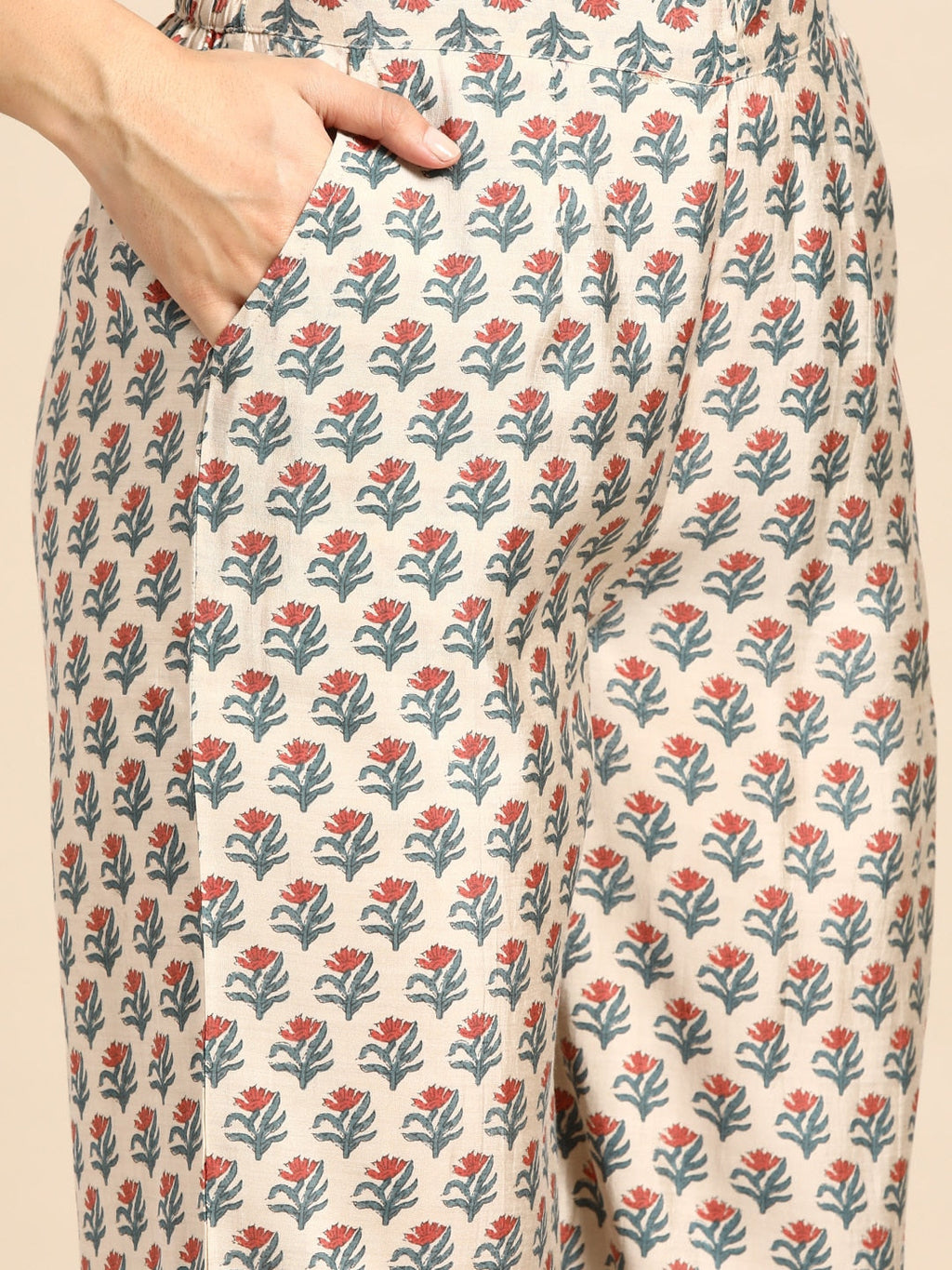 Sangria Women Grey Floral Printed Empire Kurta with Trousers | Grocsy