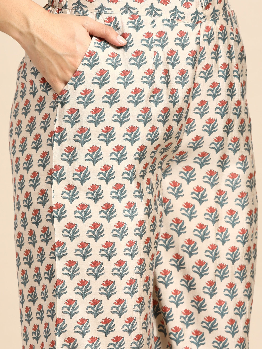 Sangria Women Grey Floral Printed Empire Kurta with Trousers | Grocsy