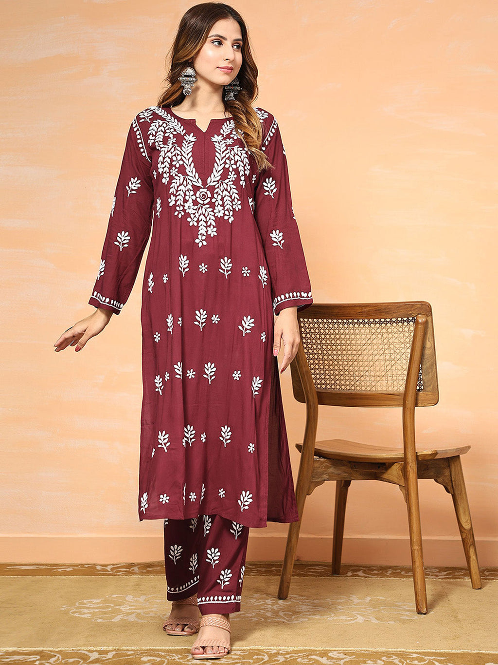 HOUSE OF KARI Floral Embroidered Chikankari Pure Cotton Straight Kurta With Trousers | Grocsy