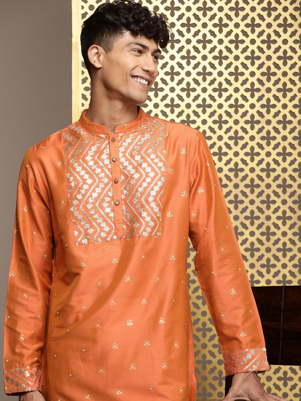 House of Pataudi Jashn Ethnic Motifs Yoke Design Sequinned Kurta | Grocsy