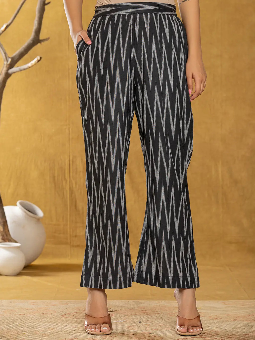 Yufta Cotton Black Ikat Co-Ord Set | Grocsy