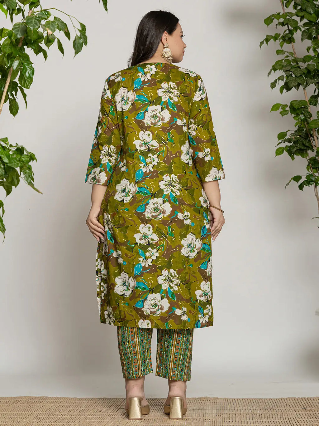 Yufta Cotton Green Embroidered Plus Size Kurta Dupatta Set | Grocsy