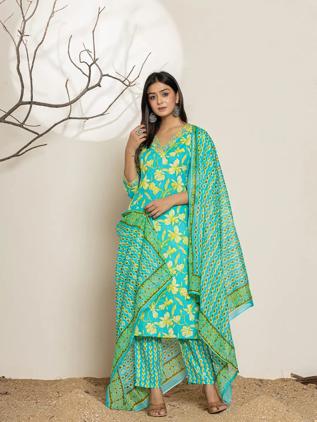 Yufta Cotton Green Kurta Dupatta Pant Set | Grocsy