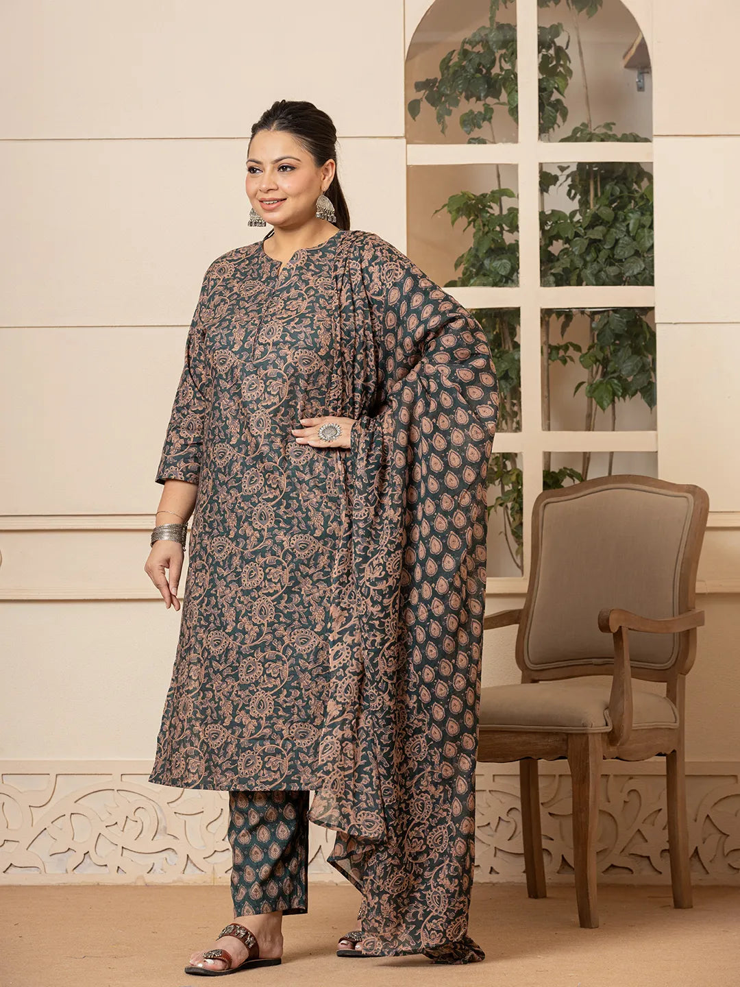 Yufta Cotton Green Plus Size Kurta Dupatta Set | Grocsy