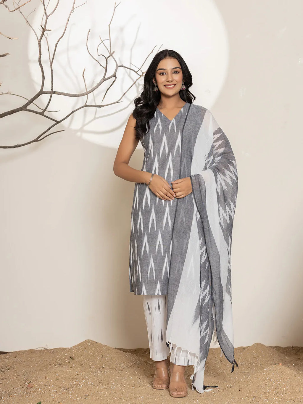 Yufta Cotton Grey Ikat Print Kurta Dupatta Set | Grocsy