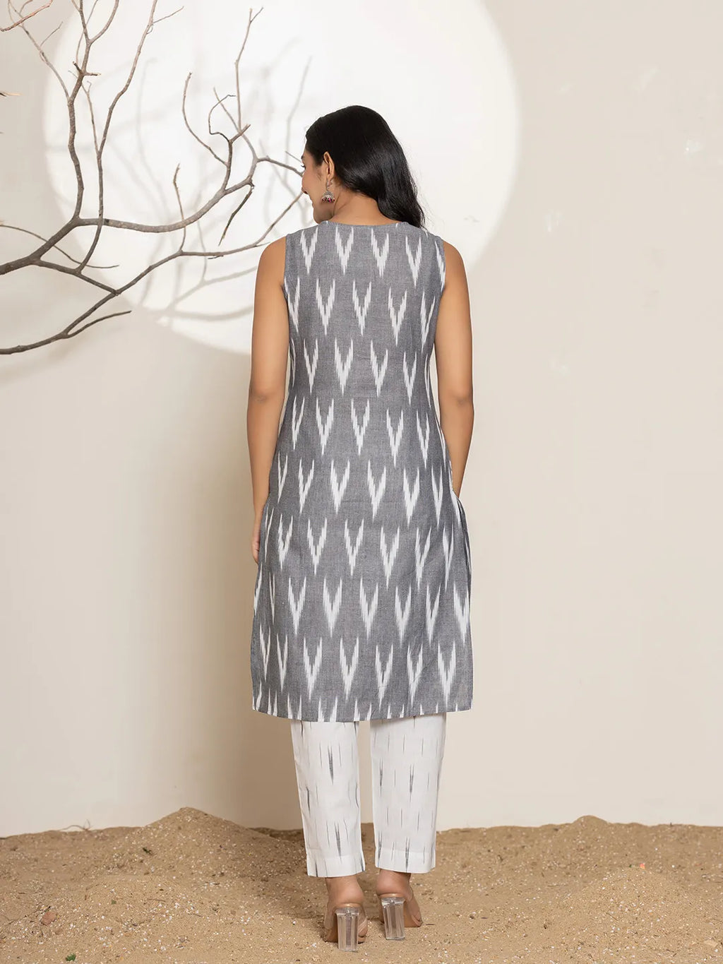 Yufta Cotton Grey Ikat Print Kurta Dupatta Set | Grocsy