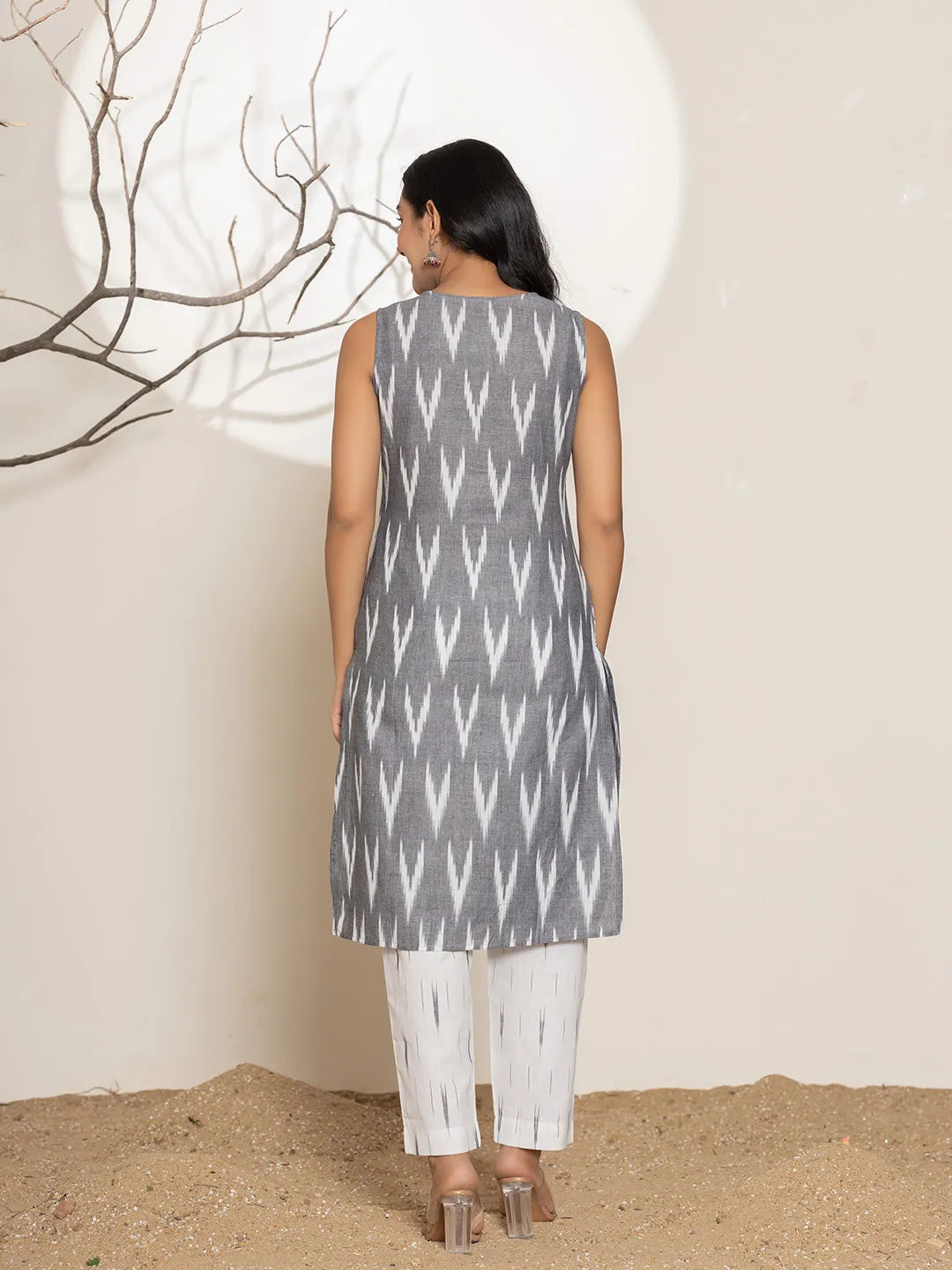 Yufta Cotton Grey Ikat Print Kurta Dupatta Set | Grocsy